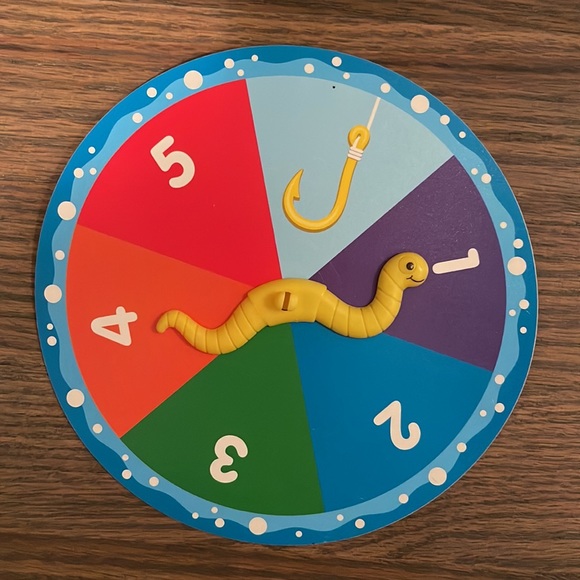 Melissa & Doug Fishing Game - Picture 4 of 9